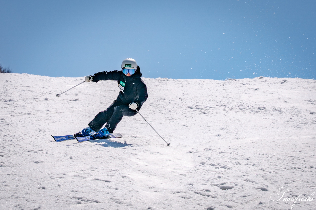 キロロリゾート｜ポカポカ陽気で絶好の春スキー日和♪こんな日は、みんなで思いっきり春雪を満喫しましょう！